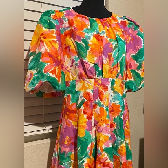 Dresses & Skirts - Floral Multicolor Puff Sleeve Dress